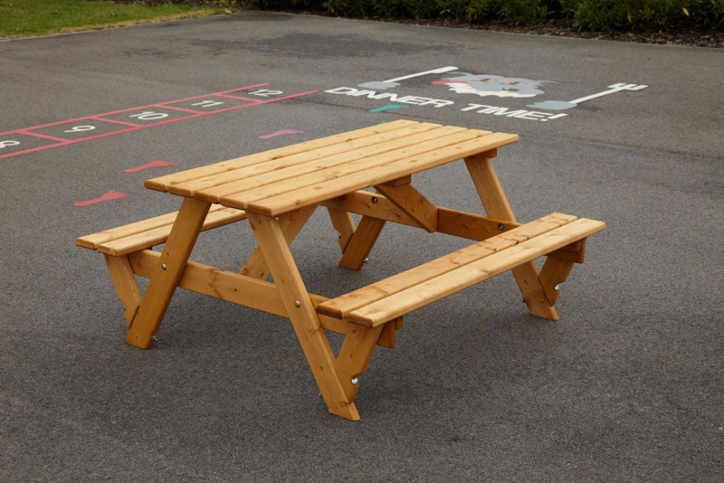 Outdoors tables and chairs Furniture for Schools