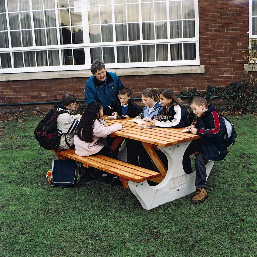 Outdoors Furniture For Schools