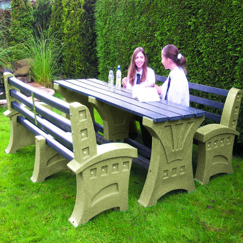 Outdoors tables and chairs