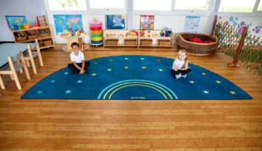 Gradient Stars Indoor/Outdoor Semi-Circular Carpet